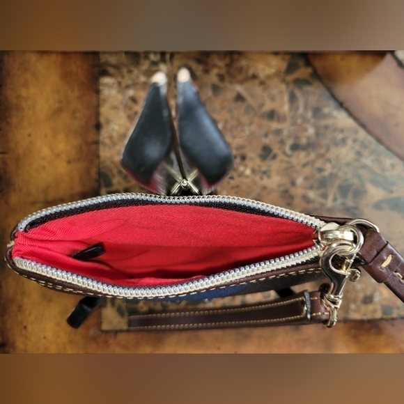 Dooney & Bourke wristlet brown and blue - Picture 7 of 8